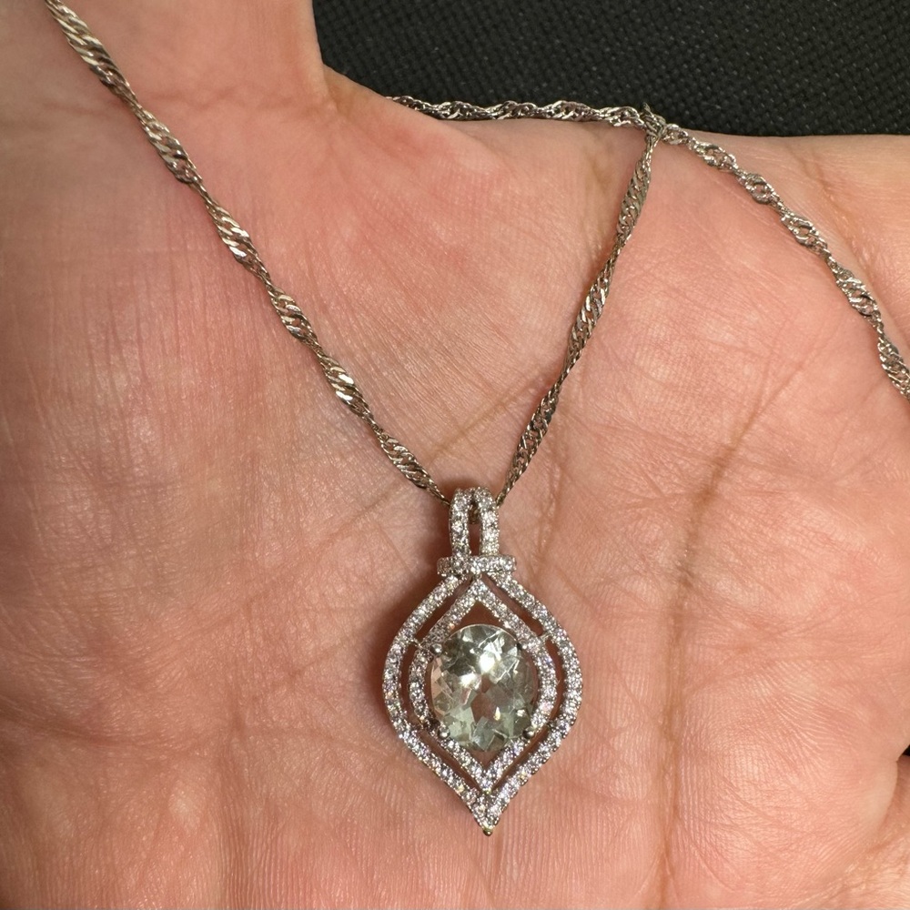 Cute necklace